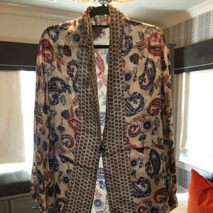 Floral parsley tunic/shawl.